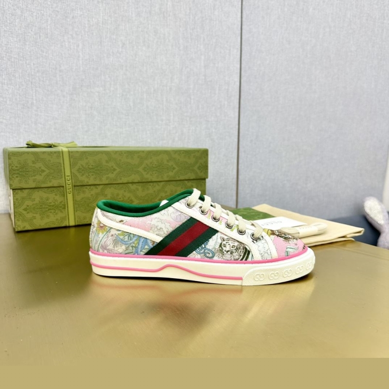 G*u*i casual shoes